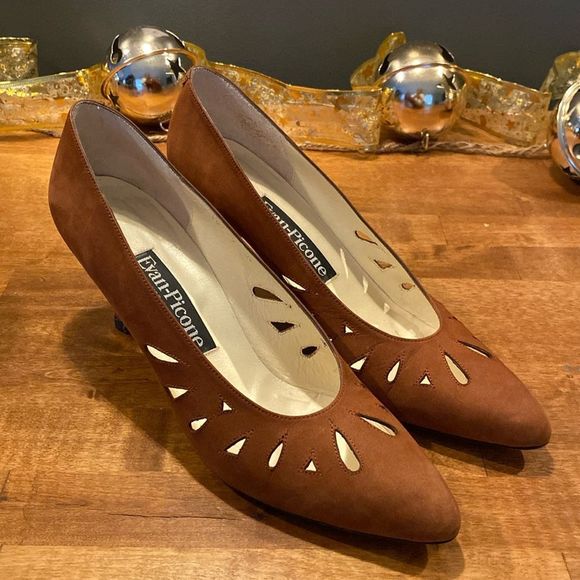 Evan Picone Rust Suede Pumps Size 9N - Picture 1 of 9